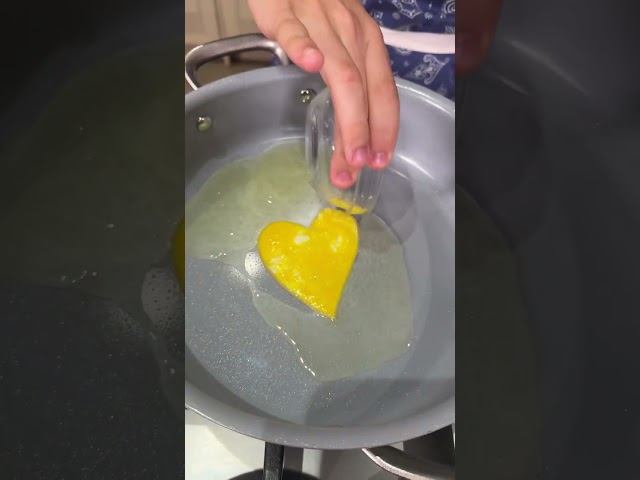 DIY Heart-Shaped Eggs