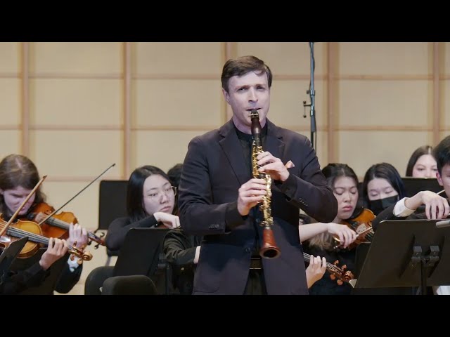 Concerto No. 2 for Clarinet and Orchestra by C. M. v Weber. Jose Franch-Ballester, clarinet.