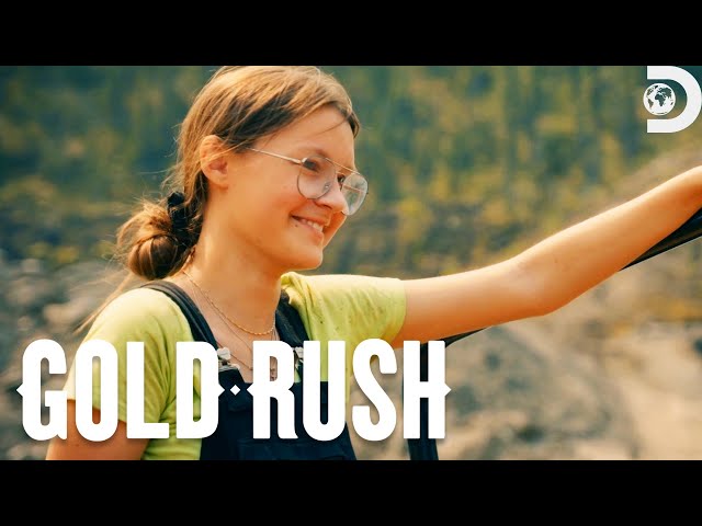 Young Miners Lose BOTH of Their Excavators! | Gold Rush | Discovery