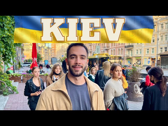 UKRAINE / Kiev - The First Day