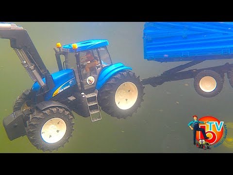 BRUDER Toys TRAKTOR New Holland CRASH diving! | KIDS Video | Action Video
