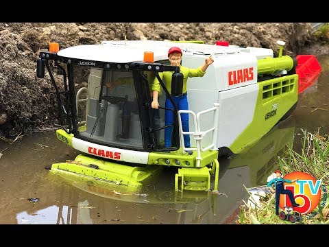 BRUDER MUD COMBINE Harvester CLAAS LEXION 780 | Kids videos