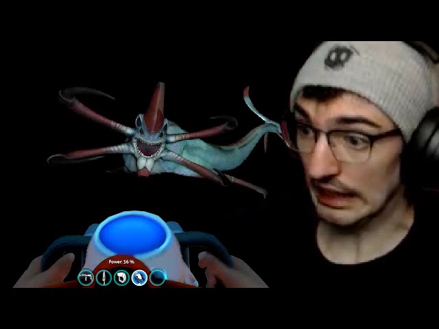 Man terrified of the ocean plays Subnautica for the first time