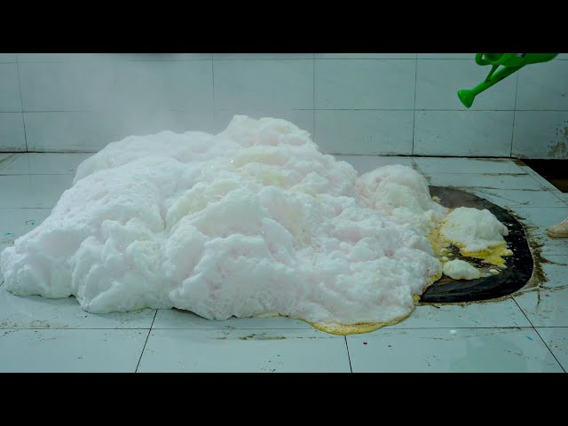 You Will Be Amazed With Super Snow Foam From This Dirty Carpet !!! - Rug Cleaning | Satisfy Clean