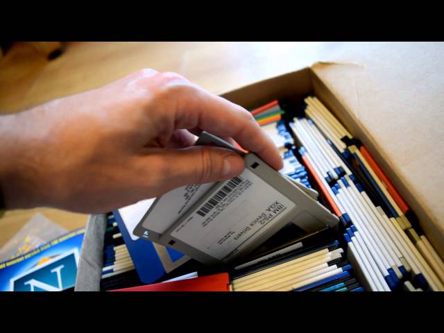Huge Box of Floppy Disks & Cover Discs - Attic Finds | Nostalgia Nerd
