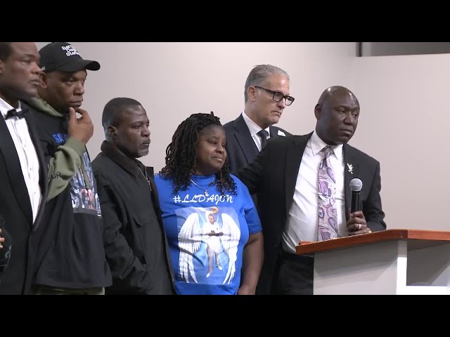 Ben Crump holds press conference on Samuel Sterling death during attempted arrest
