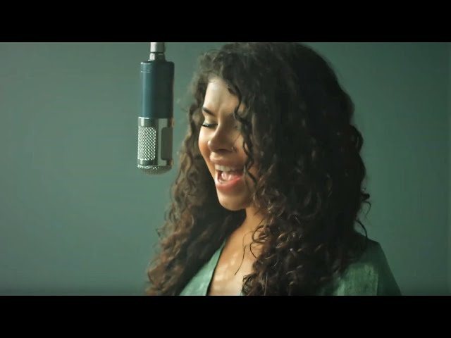 BEST FEMALE VERSION of RISE UP | ANDRA DAY (Cover by Aïsha)