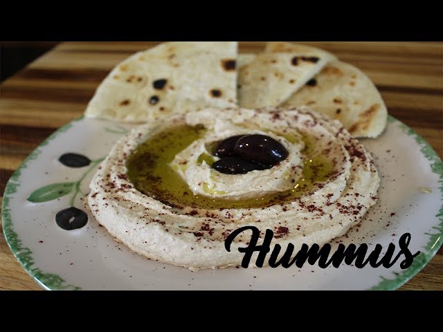 Hummus- Smooth and Creamy!!