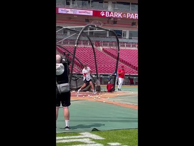 2-SPORT ATHLETE: Bengals quarterback Joe Burrow takes batting practice at Great American Ball Park