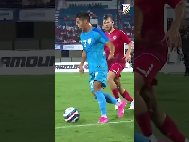 That left foot isn’t just for scoring goals 😍🤩