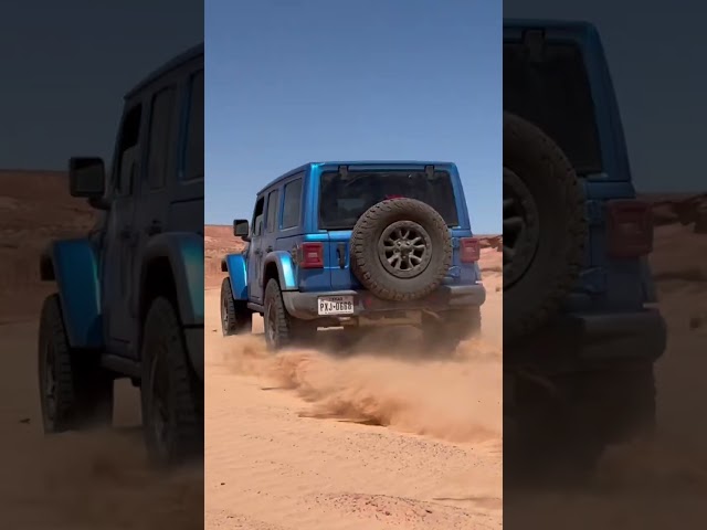 Jeep Wrangler & Ford Bronco in the desert! #shorts