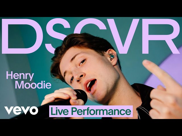 Henry Moodie - drunk text (Live) | Vevo DSCVR