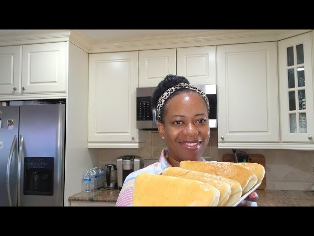 HOW TO MAKE JAMAICAN COCO BREAD// COCO BREAD