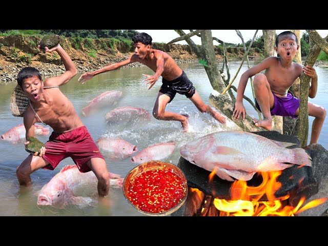 Survival Skills - Eating Red Fish Delicious - Cook On A Rock