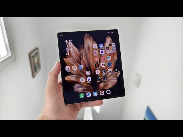 Vivo X Fold 3 Pro Review - Watch Out Samsung Z Fold 6!