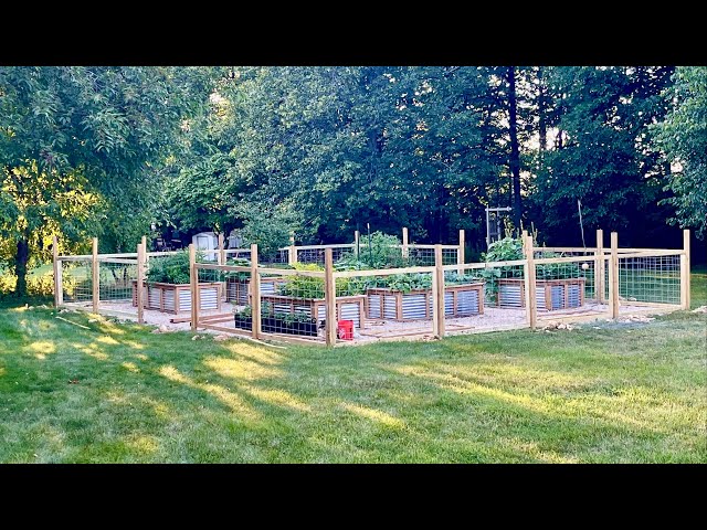 DIY Fence Build // Cattle Panel Garden Fence // Bog Life