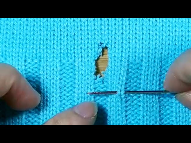 Amazing Way to Easily  Repair Holes in Sweaters at Home Yourself🌟Beginner's Tutorial
