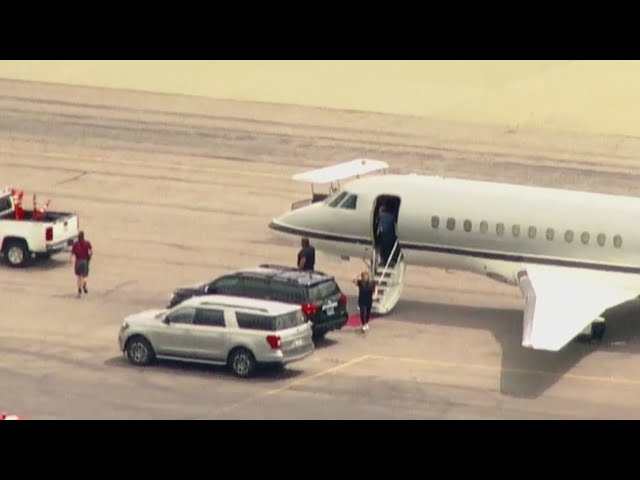 Taylor Swift's plane arrives in Denver