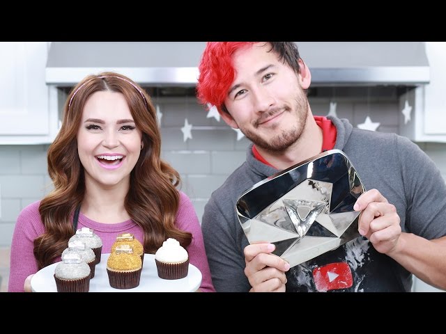 YOUTUBE PLAY BUTTON CUPCAKES ft Markiplier! - NERDY NUMMIES