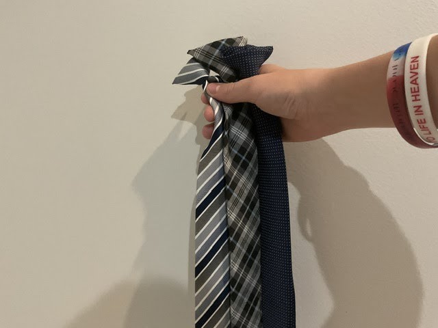 How to tie a tie!