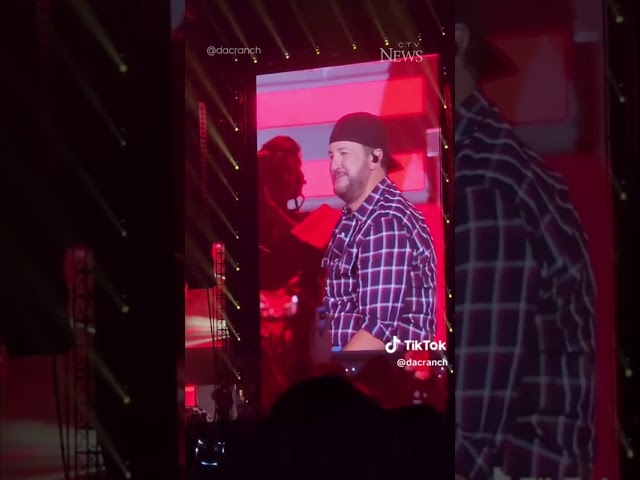 Luke Bryan falls on stage during Vancouver show