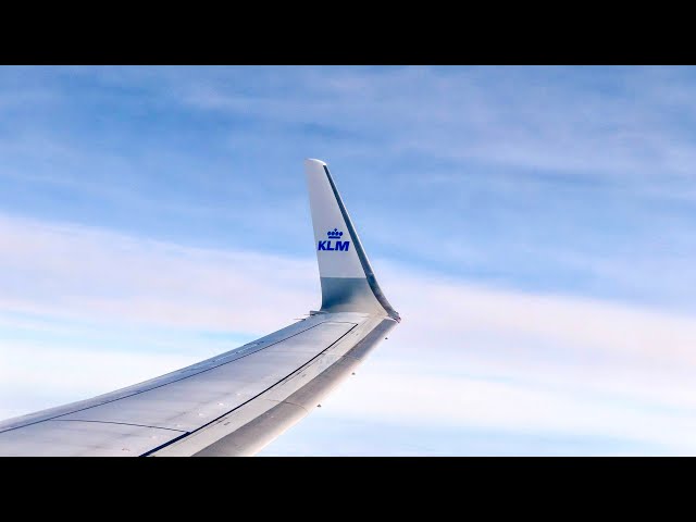 KLM Boeing 737-700 & Business Lounge 🇫🇷 Paris CDG to Amsterdam 🇳🇱 [FLIGHT REPORT]