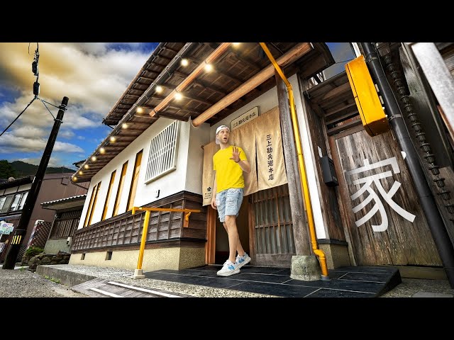 I Moved Into a 246 Year Old Japanese Town-House
