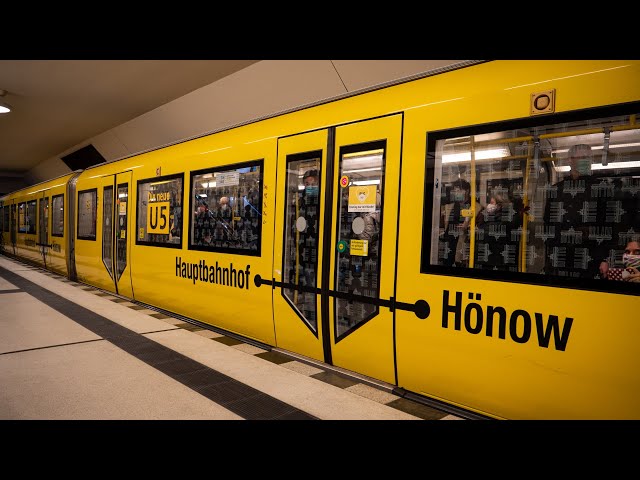 Eröffnung der neuen U5 - U-Bahn Berlin