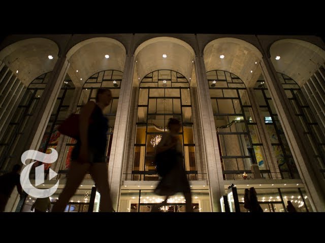 What Happens Just Before Show Time At the Met Opera | The New York Times