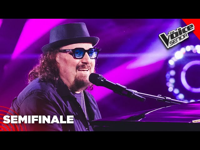 Danilo canta “Cosa Resterà Degli Anni 80” di Raf | The Voice Senior 4 | Semifinale