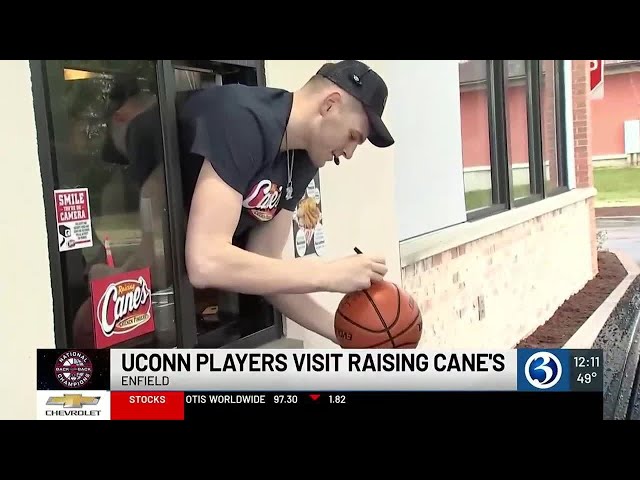 VIDEO: UConn’s Clingan, Newton, Castle work ‘shifts’ at Raising Canes in Enfield