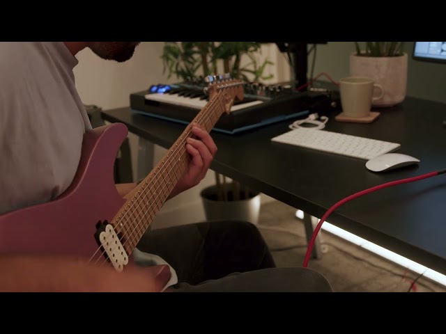 Connecting Guitars to your Scarlett Solo