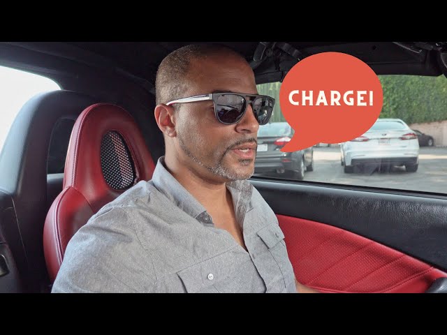 15.6" Portable Type-C Display & Wireless Car Charger Unboxing