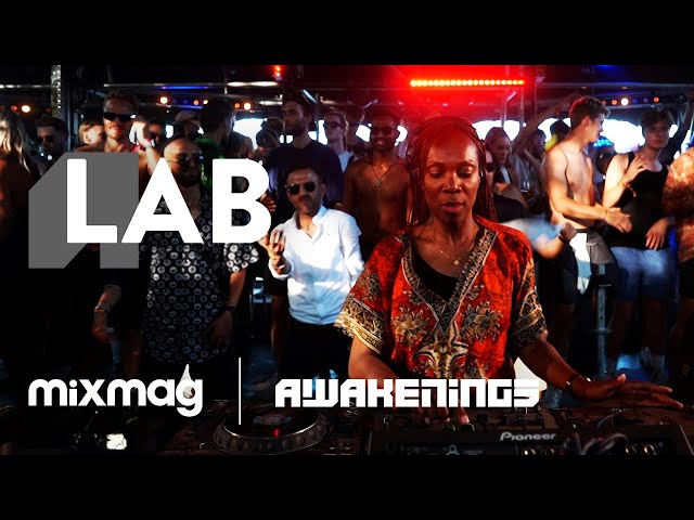 SHINEDOE DJ Set at The Lab Awakenings | Mixmag