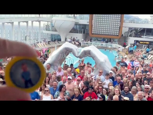 500 Newfoundlanders wound up on the same cruise to Caribbean