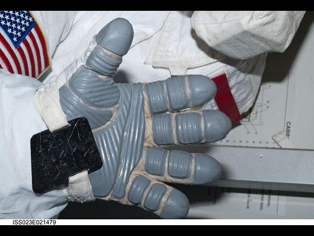 HOW IT WORKS: Spacesuits on the ISS