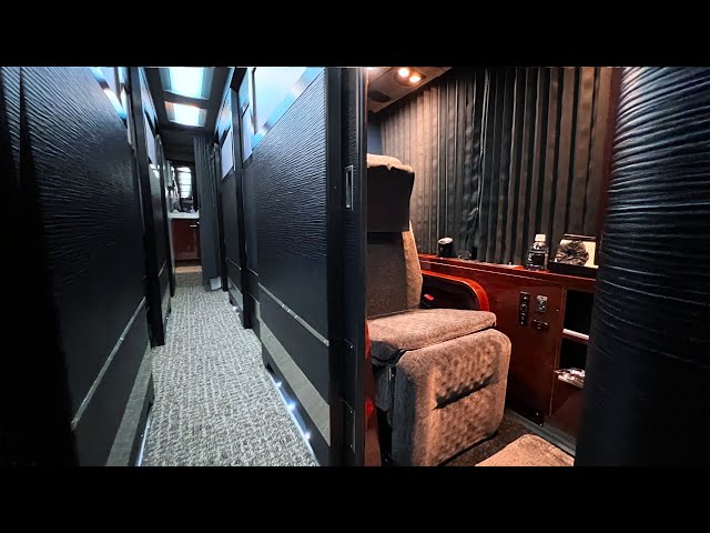 Riding Japan’s $120 Completely Private First Class Bus | Tokyo - Osaka