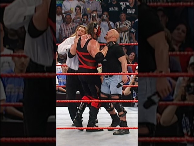 Kane couldn’t make up his mind on who he wanted to chokeslam
