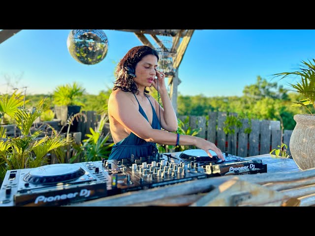 Queenfisher | Afrohouse Groovy Sunset Mix | By @EPHIMERATulum