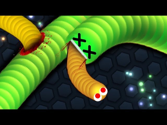 Slither.io 1 Tiny Invasion Snake vs. 1 Strong Troll Snake Epic Slitherio Gameplay!