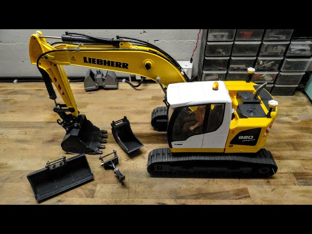 Liebherr R920 Compact 1/16 Scale RC