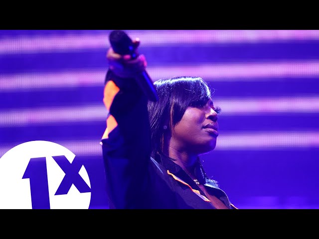 Ms Banks - Snack (1Xtra Live 2019) | FLASHING IMAGES