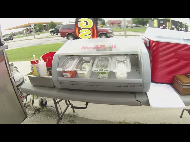 My second week selling hot dogs!! feels nice( video #3) #locamexicanhotdogs #hotdogvendor #wisconsin