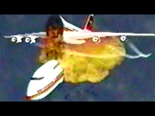 The Tragic True Story Of TWA Flight 800
