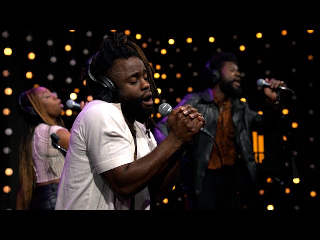 Young Fathers - Drum (Live on KEXP)