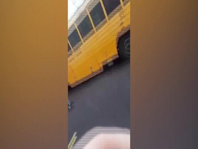 "Let them off, they're all crying" Victor parents demand driver let kids off bus