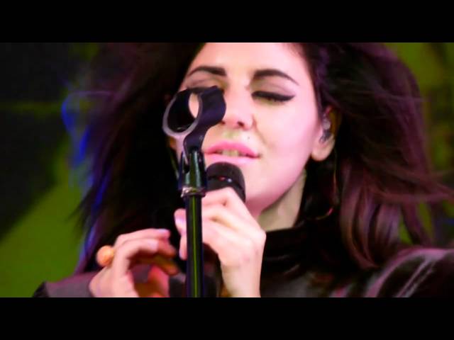 Marina and the Diamonds - Seventeen live Leeds Student Union 05-11-10