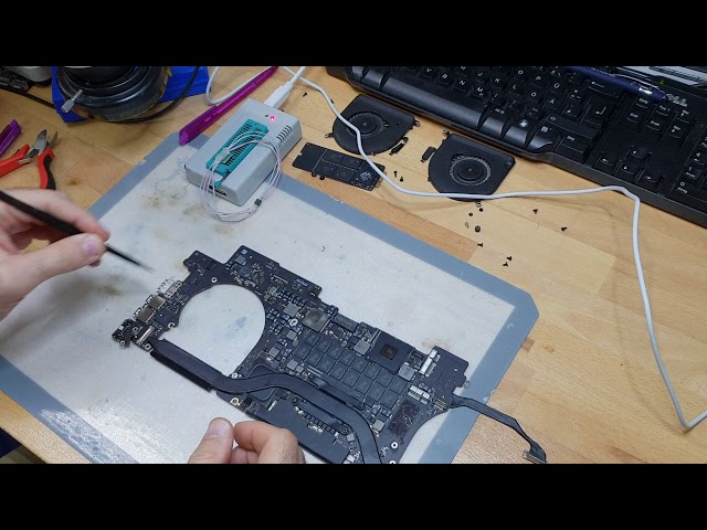 MacBook bootet nicht - EFI Chip Programmierung - Teil 1