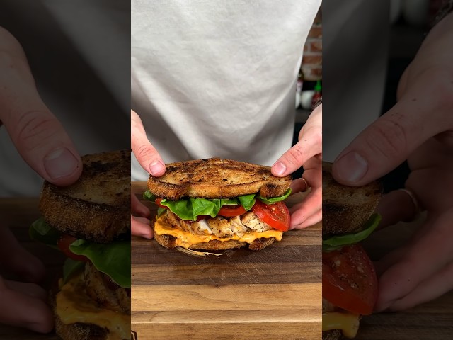 What's everyone having for lunch? Try this Harissa Chicken BLT