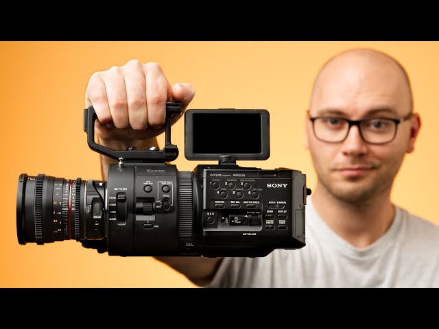 This $1000 Cinema Camera Shoots 4K RAW VIDEO Externally!
